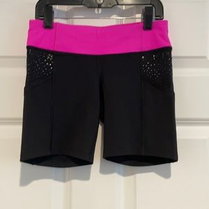 Lululemon Dart and Dash Short Black/ Pow Pink NWOT